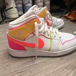 Air Jordan 1 Mid SE TD 'Edge Glow' Sneaker